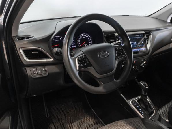 Hyundai Solaris II с пробегом 2017 года, цена 1 170 200 рублей, 120226 км, седан, Автокод Объявления