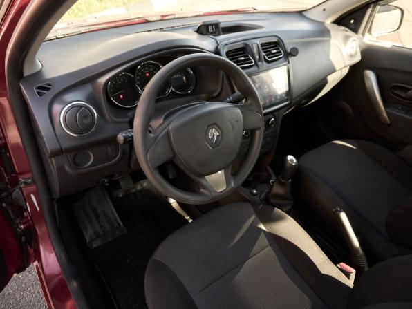 Renault Logan II с пробегом 2015 года, цена 618 000 рублей, 158950 км, седан, Автокод Объявления