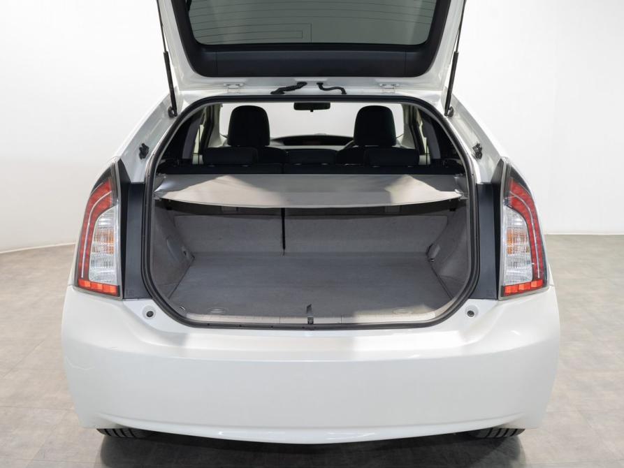 Toyota Prius III Рестайлинг (XW30) Чита  - изображение 16