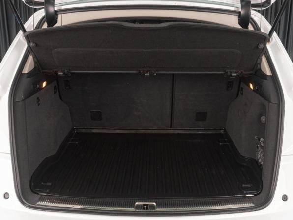 Audi Q5 I (8R) с пробегом 2011 года, цена 2 149 000 рублей, 235728 км, внедорожник, Автокод Объявления