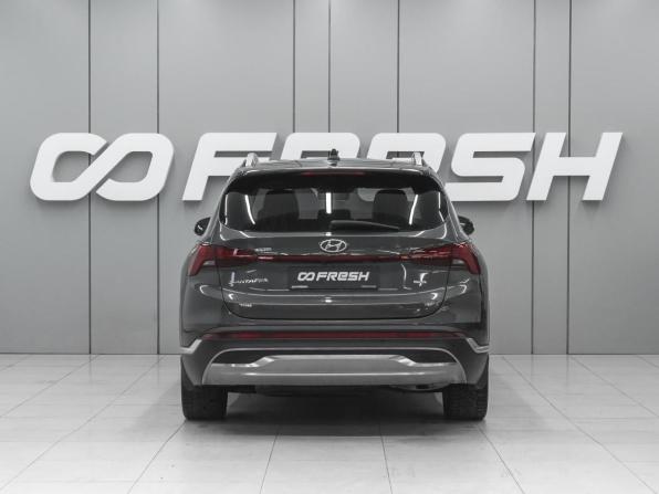 Hyundai Santa Fe IV Рестайлинг с пробегом 2023 года, цена 4 479 000 рублей, 41767 км, внедорожник, Автокод Объявления