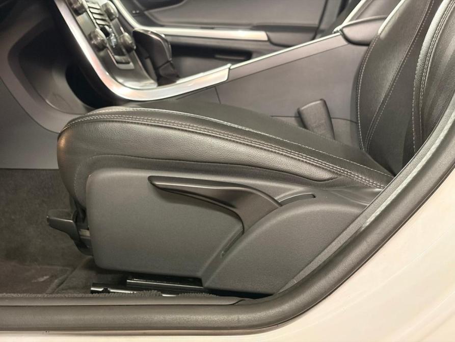 Volvo S60 II Рестайлинг Екатеринбург  - изображение 11