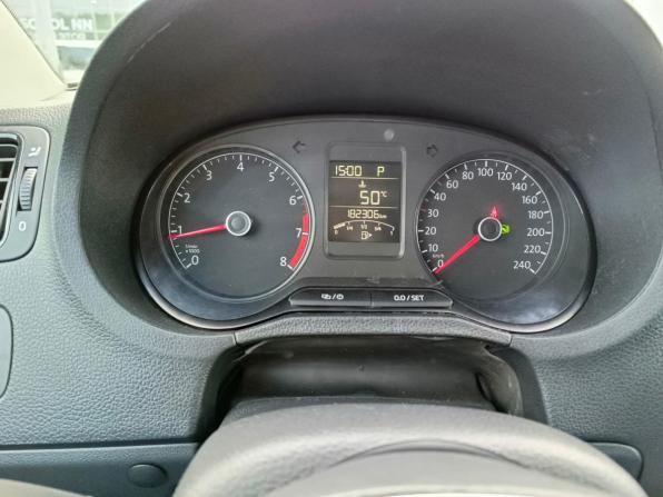 Volkswagen Polo V Рестайлинг с пробегом 2018 года, цена 850 000 рублей, 182305 км, седан, Автокод Объявления