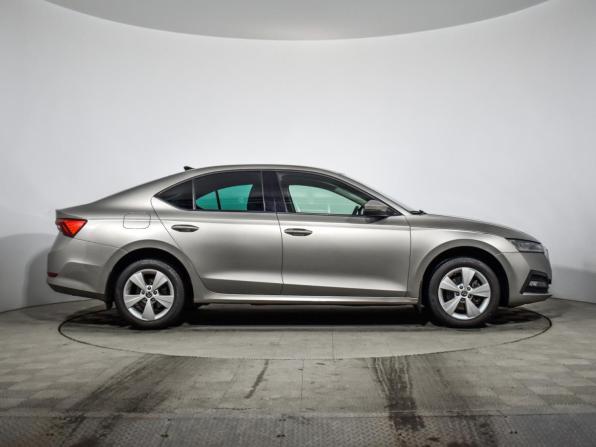Skoda Octavia IV (A8) с пробегом 2020 года, цена 2 107 215 рублей, 67087 км, лифтбек, Автокод Объявления