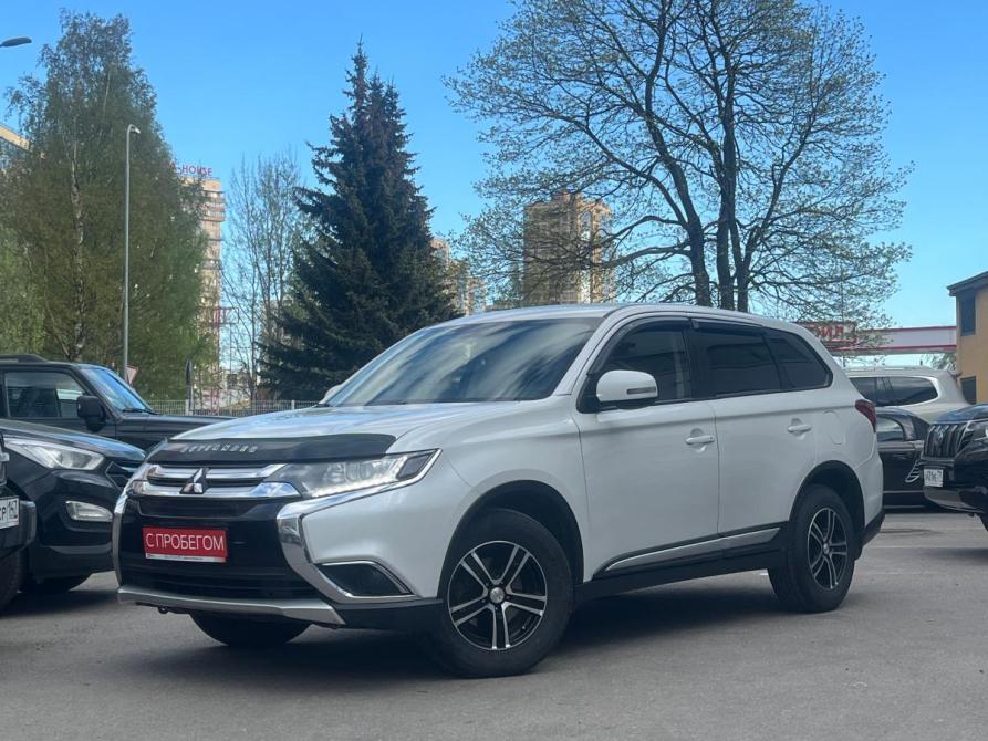 Mitsubishi Outlander III Рестайлинг 2 Санкт-Петербург  - изображение 3