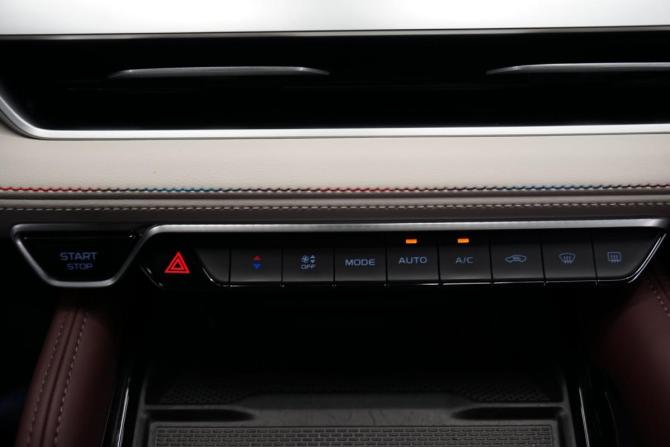 Geely Monjaro I с пробегом 2024 года, цена 3 550 000 рублей, 31000 км, внедорожник, Автокод Объявления