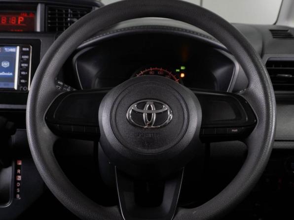 Toyota Roomy I Рестайлинг с пробегом 2021 года, цена 1 300 000 рублей, 46203 км, микровэн, Автокод Объявления