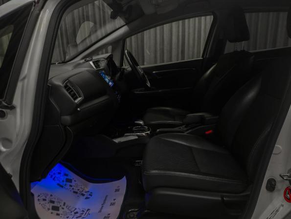 Honda Fit III с пробегом 2014 года, цена 930 000 рублей, 217000 км, хэтчбек, Автокод Объявления