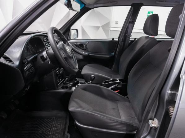 Chevrolet Niva I Рестайлинг с пробегом 2016 года, цена 693 000 рублей, 75000 км, внедорожник, Автокод Объявления
