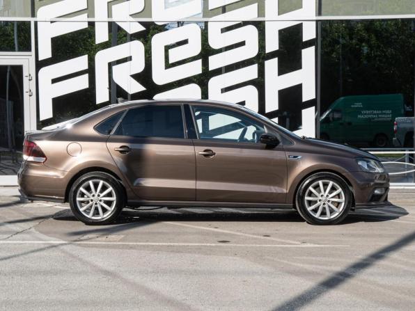Volkswagen Polo V Рестайлинг с пробегом 2017 года, цена 1 239 000 рублей, 148200 км, седан, Автокод Объявления