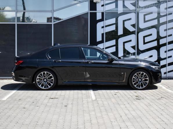 BMW 7 серии VI (G11/G12) Рестайлинг с пробегом 2019 года, цена 5 750 000 рублей, 48628 км, седан, Автокод Объявления