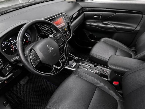 Mitsubishi Outlander III Рестайлинг 3 с пробегом 2018 года, цена 1 890 000 рублей, 272000 км, внедорожник, Автокод Объявления
