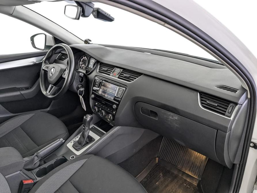 Skoda Octavia III (A7) Рестайлинг Москва  - изображение 13