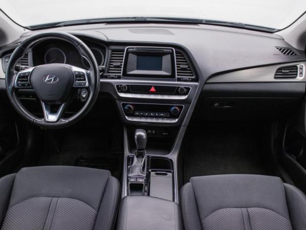 Hyundai Sonata VII (LF) Рестайлинг с пробегом 2017 года, цена 1 760 000 рублей, 101633 км, седан, Автокод Объявления