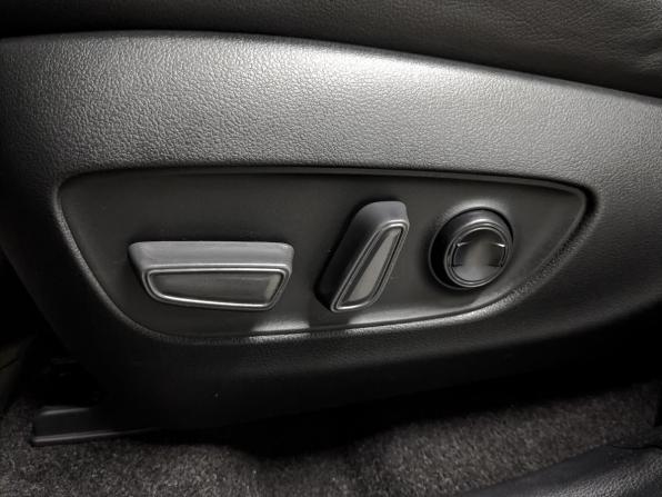 Toyota RAV4 V (XA50) с пробегом 2025 года, цена 4 300 000 рублей, 4771 км, внедорожник, Автокод Объявления