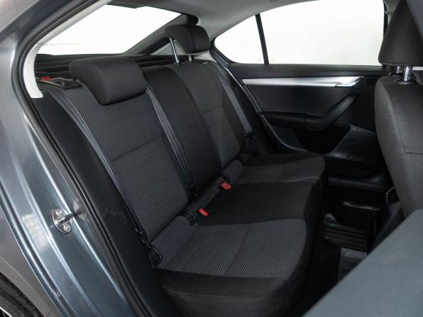Skoda Octavia III (A7) с пробегом 2013 года, цена 900 000 рублей, 404990 км, лифтбек, Автокод Объявления