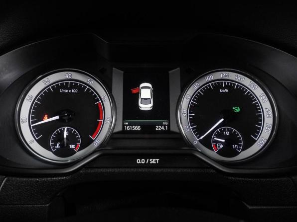 Skoda Octavia III (A7) Рестайлинг с пробегом 2017 года, цена 1 699 000 рублей, 161566 км, лифтбек, Автокод Объявления