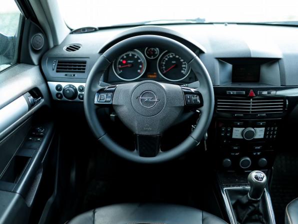 Opel Astra H Рестайлинг с пробегом 2006 года, цена 449 000 рублей, 170020 км, хэтчбек, Автокод Объявления