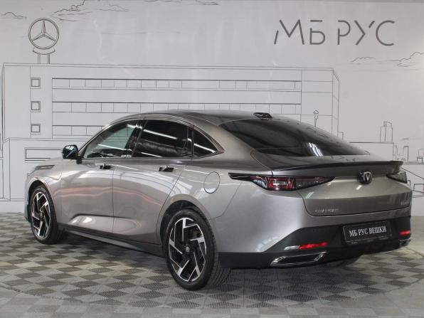 Changan Lamore с пробегом 2024 года, цена 2 090 000 рублей, 6600 км, седан, Автокод Объявления