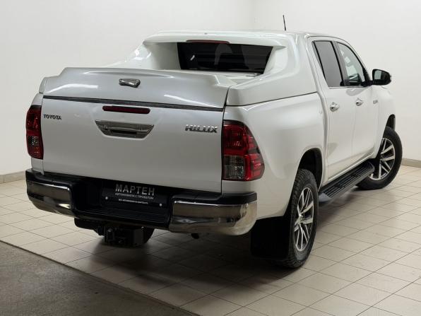Toyota Hilux VIII с пробегом 2017 года, цена 3 850 000 рублей, 104724 км, offers.body_type.unknown, Автокод Объявления
