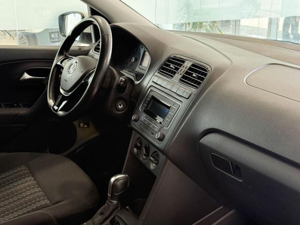 Volkswagen Polo V Рестайлинг с пробегом 2018 года, цена 1 557 000 рублей, 14045 км, седан, Автокод Объявления