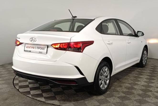 Hyundai Solaris II Рестайлинг с пробегом 2021 года, цена 1 650 000 рублей, 76776 км, седан, Автокод Объявления
