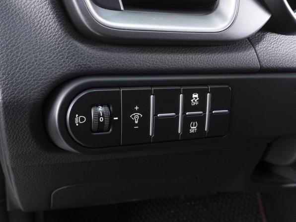 Kia Ceed III Рестайлинг с пробегом 2022 года, цена 1 900 000 рублей, 84654 км, хэтчбек, Автокод Объявления