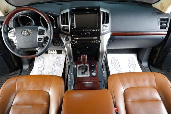 Toyota Land Cruiser 200 Series Рестайлинг 1 с пробегом 2014 года, цена 4 729 000 рублей, 226649 км, внедорожник, Автокод Объявления