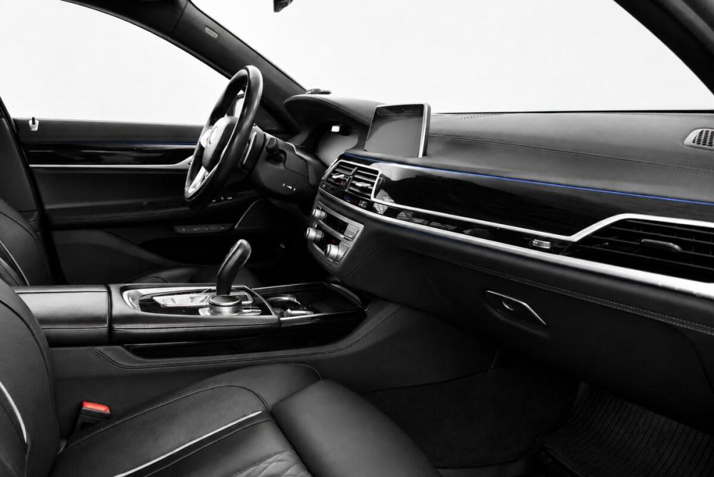 BMW 7 серии VI (G11/G12) Рестайлинг Москва  - изображение 16