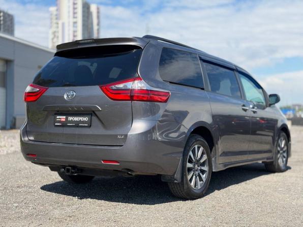 Toyota Sienna III Рестайлинг 2 с пробегом 2019 года, цена 3 500 000 рублей, 95000 км, минивэн, Автокод Объявления