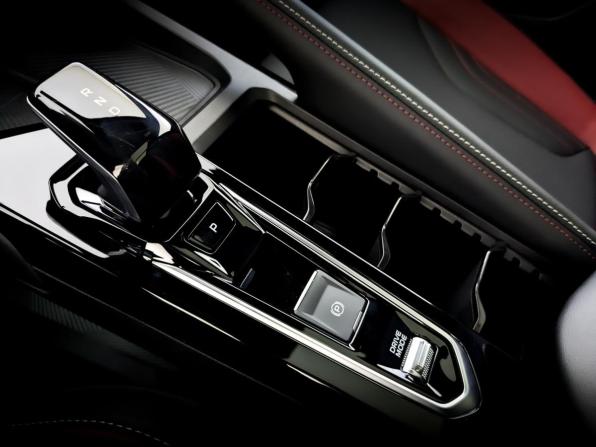 Geely Coolray I Рестайлинг с пробегом 2024 года, цена 2 459 000 рублей, 4725 км, внедорожник, Автокод Объявления