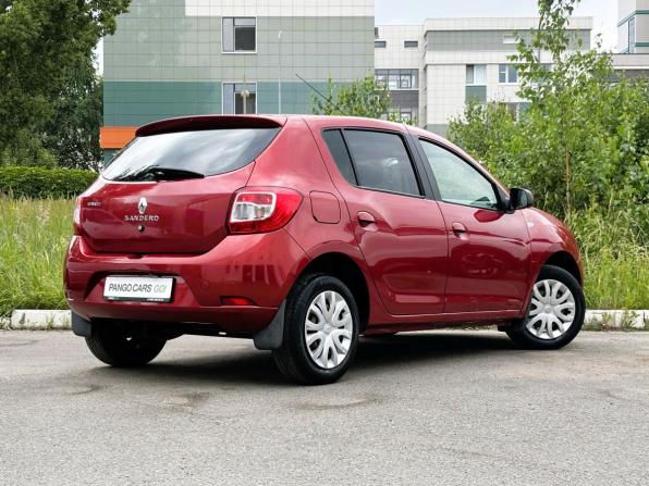 Renault Sandero II с пробегом 2017 года, цена 780 000 рублей, 147601 км, хэтчбек, Автокод Объявления