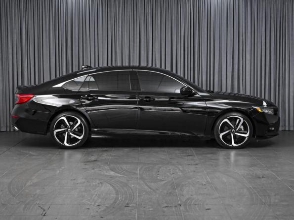 Honda Accord X с пробегом 2018 года, цена 3 449 000 рублей, 46672 км, седан, Автокод Объявления