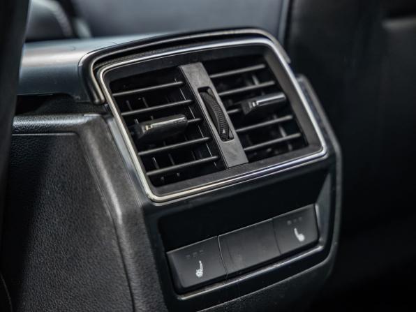 Skoda Karoq I с пробегом 2022 года, цена 2 698 000 рублей, 23456 км, внедорожник, Автокод Объявления