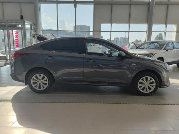 Hyundai Solaris II Рестайлинг с пробегом 2021 года, цена 1 620 000 рублей, 75260 км, седан, Автокод Объявления