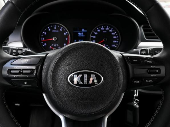 Kia Rio IV с пробегом 2017 года, цена 1 218 000 рублей, 101956 км, седан, Автокод Объявления