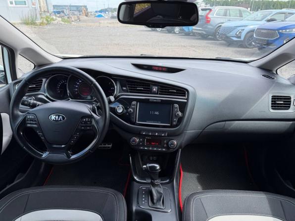 Kia Ceed II Рестайлинг с пробегом 2017 года, цена 995 000 рублей, 183196 км, хэтчбек, Автокод Объявления
