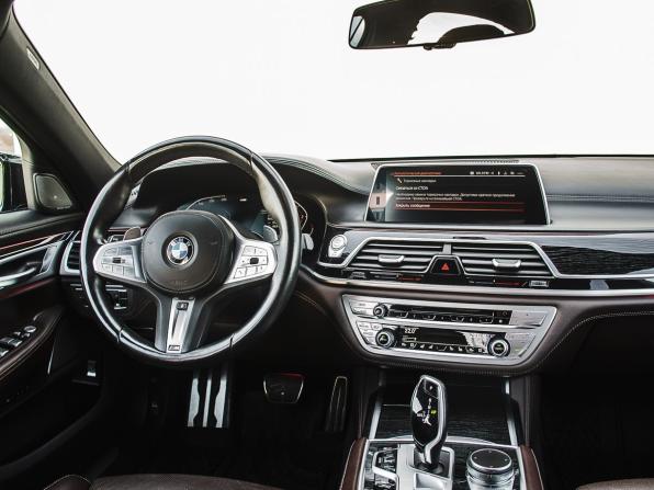 BMW 7 серии VI (G11/G12) Рестайлинг с пробегом 2019 года, цена 5 990 000 рублей, 98326 км, седан, Автокод Объявления