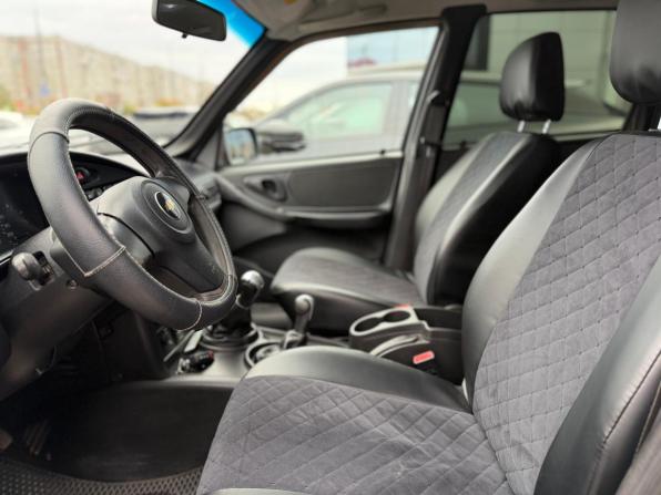 Chevrolet Niva I Рестайлинг с пробегом 2015 года, цена 422 000 рублей, 234542 км, внедорожник, Автокод Объявления