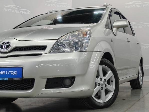 Toyota Corolla Verso I Рестайлинг с пробегом 2006 года, цена 800 000 рублей, 290909 км, компактвэн, Автокод Объявления