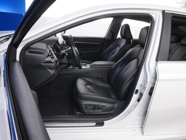 Toyota Camry VIII (XV70) Рестайлинг с пробегом 2021 года, цена 3 349 050 рублей, 93326 км, седан, Автокод Объявления