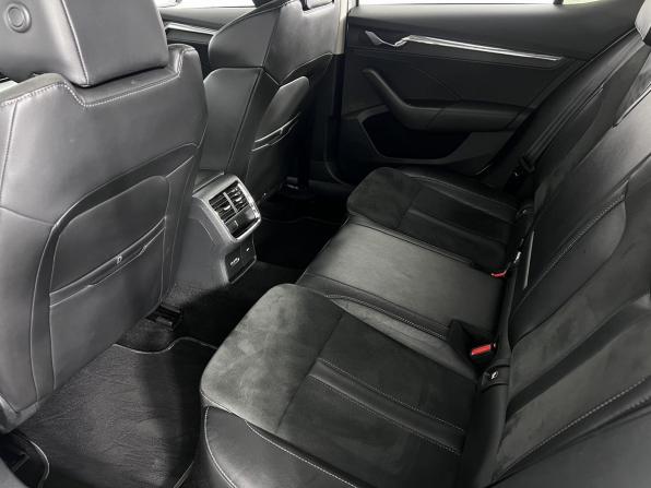 Skoda Octavia IV (A8) с пробегом 2020 года, цена 2 320 000 рублей, 115000 км, лифтбек, Автокод Объявления