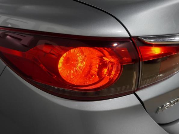 Mazda 6 III (GJ) Рестайлинг с пробегом 2016 года, цена 1 349 000 рублей, 214506 км, седан, Автокод Объявления