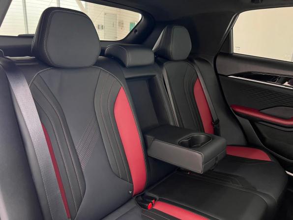 Geely Coolray I Рестайлинг с пробегом 2024 года, цена 2 250 000 рублей, 39050 км, внедорожник, Автокод Объявления