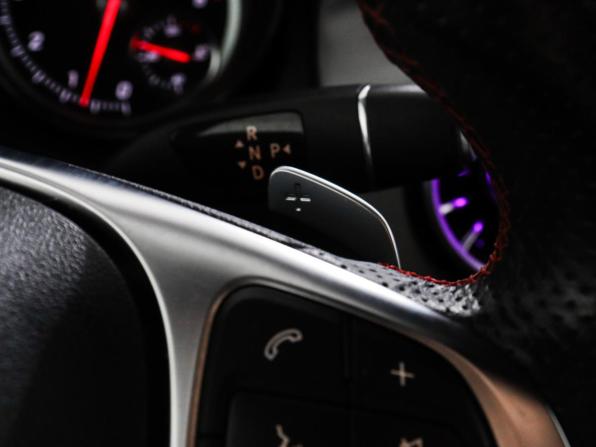Mercedes-Benz GLA I (X156) Рестайлинг с пробегом 2018 года, цена 2 897 000 рублей, 97710 км, внедорожник, Автокод Объявления