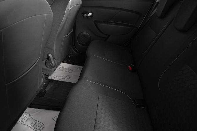 Renault Logan II с пробегом 2017 года, цена 889 000 рублей, 109000 км, седан, Автокод Объявления