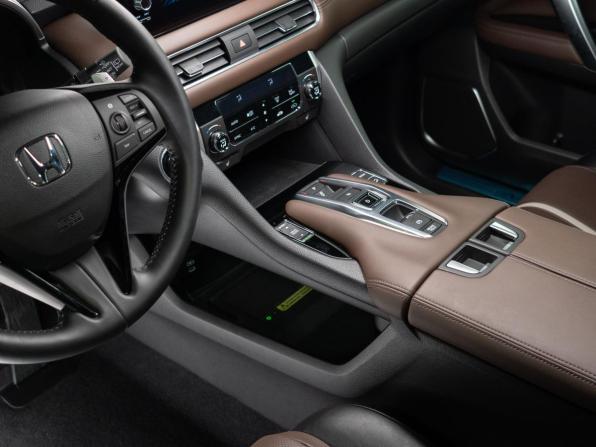 Новый Honda UR-V I Рестайлинг 2 2023 года, цена 5 390 000 рублей, внедорожник, Автокод Объявления