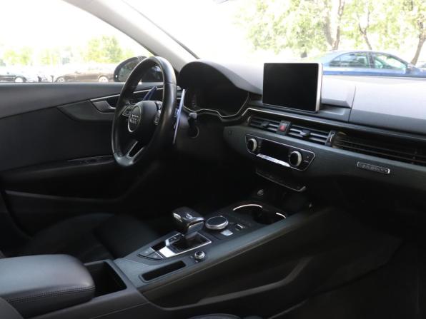 Audi A4 V (B9) с пробегом 2018 года, цена 2 844 000 рублей, 118440 км, седан, Автокод Объявления