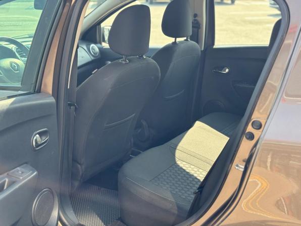 Renault Sandero II Рестайлинг с пробегом 2019 года, цена 1 040 000 рублей, 92187 км, хэтчбек, Автокод Объявления