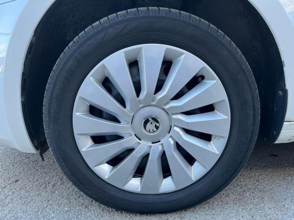 Skoda Octavia III (A7) Рестайлинг с пробегом 2019 года, цена 1 711 500 рублей, 106352 км, лифтбек, Автокод Объявления
